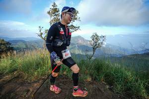 BIB: 825
                            <button type="button" onclick="openModal(22437702)" class="btn btn-primary btn-sm float-right btn-popup" data-toggle="modal" data-target=".modal-high-quality">
                        <i class="fas fa-shopping-cart"></i> Add to Cart
                    </button>
                                            <button type="button" onclick="isThisMe(22437702, true)" class="btn btn-success btn-sm float-right btn-popup btn-isme hidden" data-toggle="tooltip" data-placement="bottom" title="นี่คือรูปของคุณใช่ไหม คลิกที่นี่เพื่อเอาเข้าอัลบั้ม">
                        <i class="fas fa-plus"></i> Add to album
                    </button>
                    <button type="button" onclick="isThisMe(22437702, false)" class="btn btn-warning btn-sm float-right btn-popup btn-isnotme hidden">
                        <i class="fas fa-ban"></i> Remove from album
                    </button>